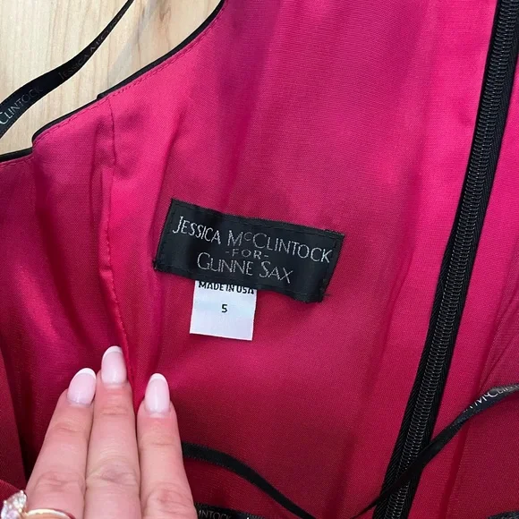 Black and Pink Gunne Sax Prom Dress - Picture 10 of 17